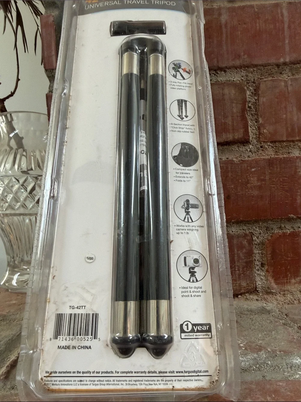 Targus Black and Silver 42